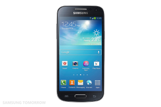 Illustration for article titled El Samsung Galaxy S4 "Mini" (¡4,3 pulgadas!) ya está aquí